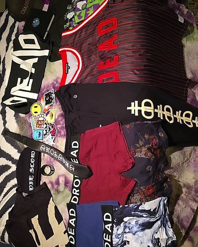 Thanks @olobersykes and @dropdeadofficial for.... well everything. I wouldn't be me without y'all, hell I wouldn't be. Might ...