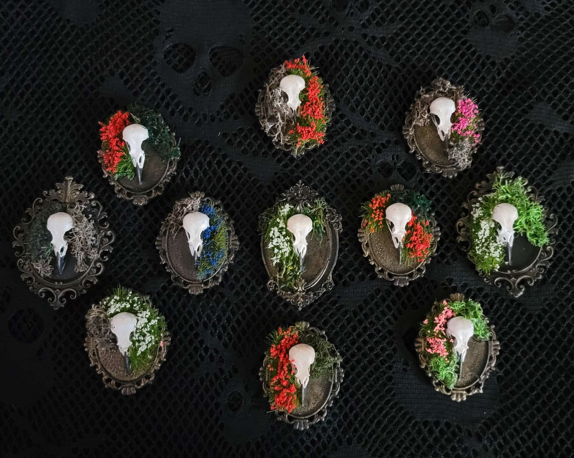 Crow Magnet product image (1)