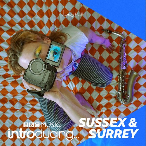 HOLAAA 'Nonsense' has been picked as BBC Sussex & BBC Surrey’s BBC Introducing Track of the Day!!!!!! It's getting a spin ⭐️t...