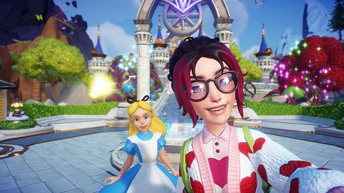 My first ever update in @disneydreamlightvalley !!! Had so much fun and finally unlocked multiplayer, so we had friends over ...