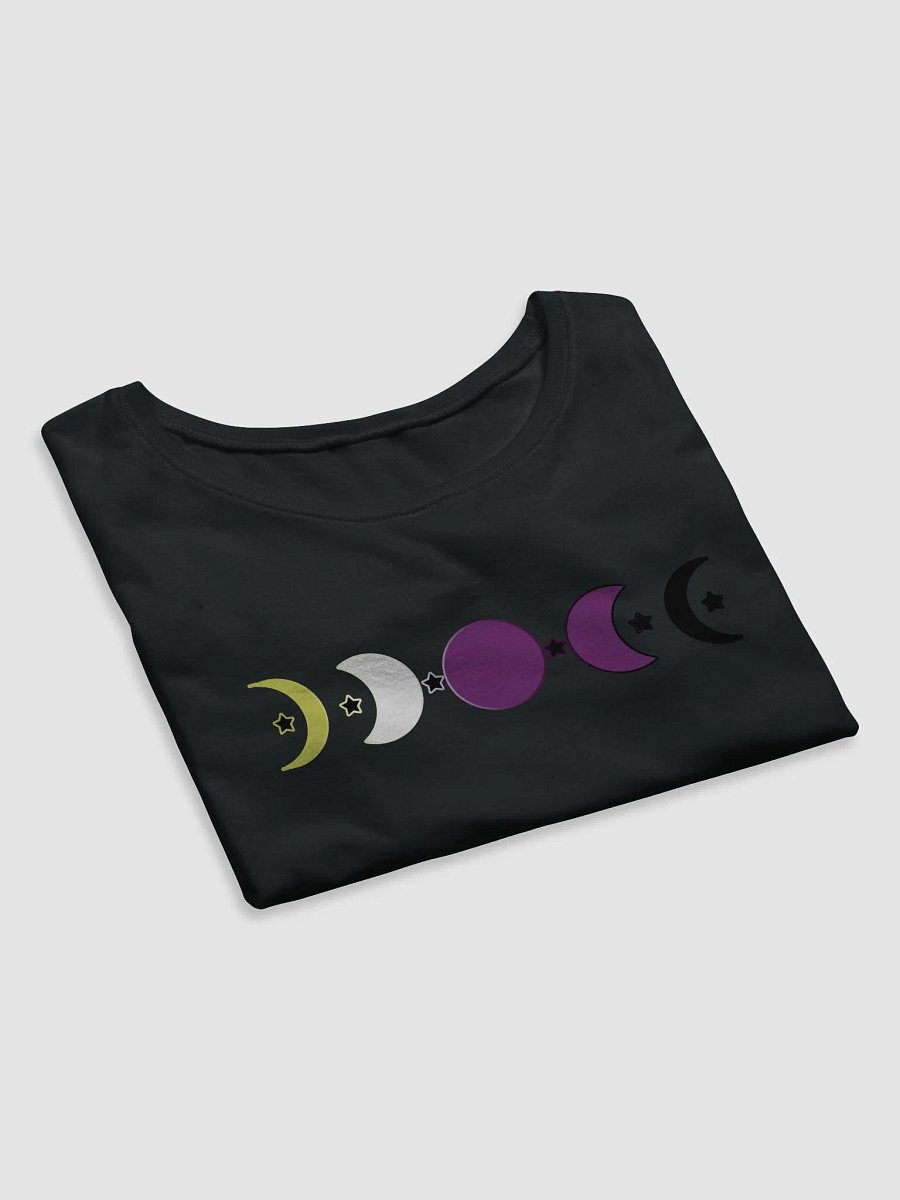 Phasing Through the Moon NB Crop Tee product image (7)