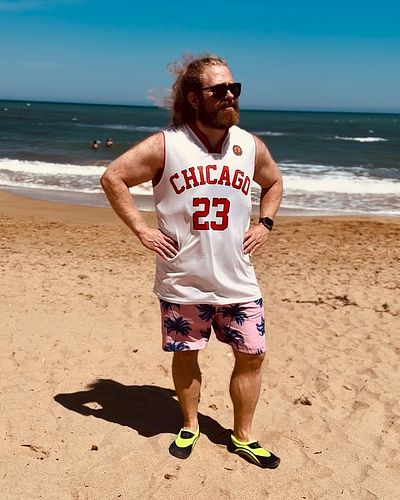 I was born to be a Swedish tourist. Buying tacky china knockoff clothes, just look at the beautiful combo: The pink shorts wi...