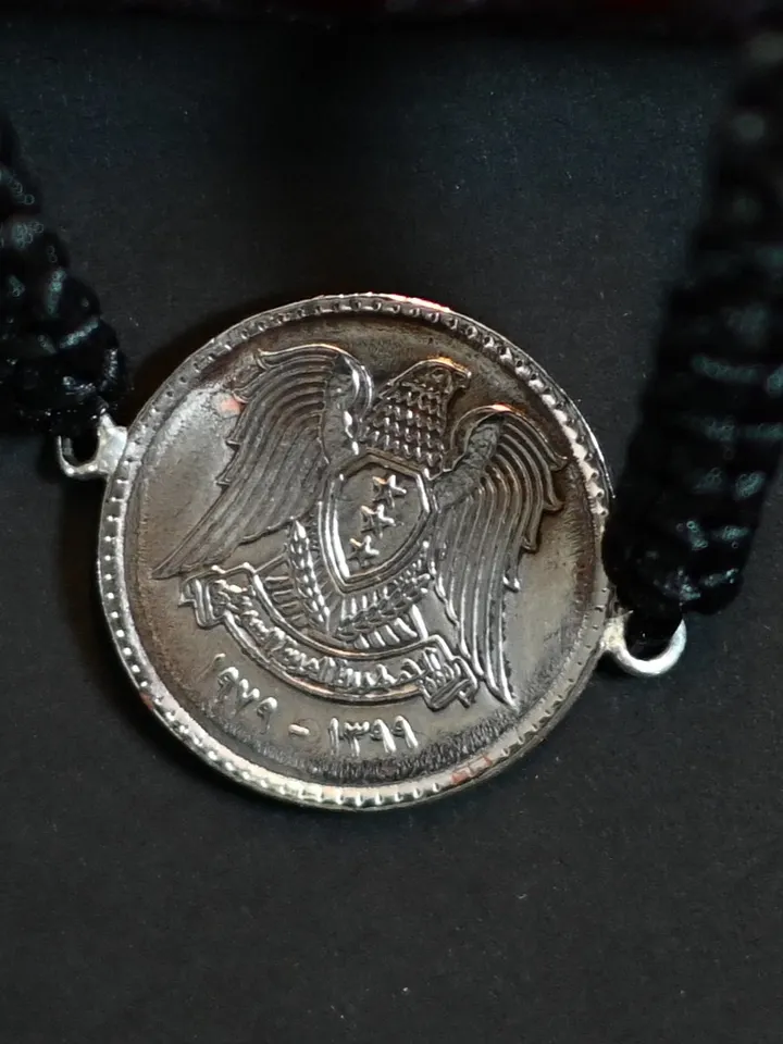 اسوار العقاب السوري ذو علم الثورة product image (1)