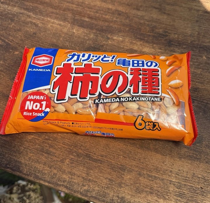 🎎 Kameda Kaki no Tane 6-Pack – Japanese Rice Crackers & Peanuts Snack product image (1)