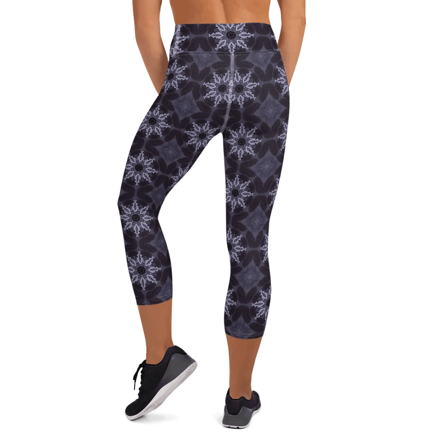 Shapes Galore Capri Leggings product image (6)
