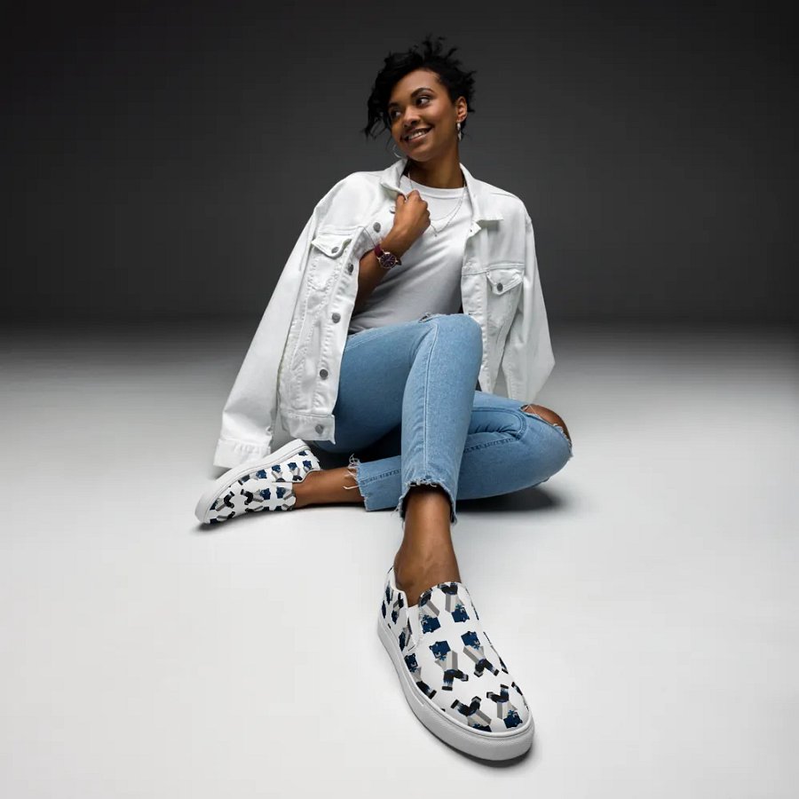Minecraft Women's Slip-On product image (1)