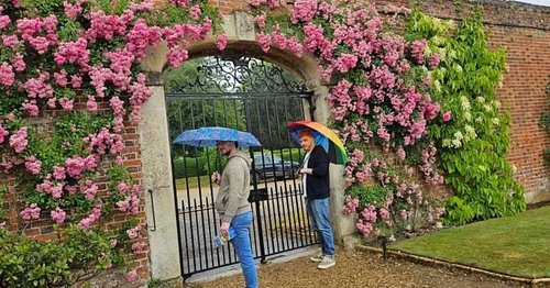 Fun at Bowood 

@sammideeee @josephewing_