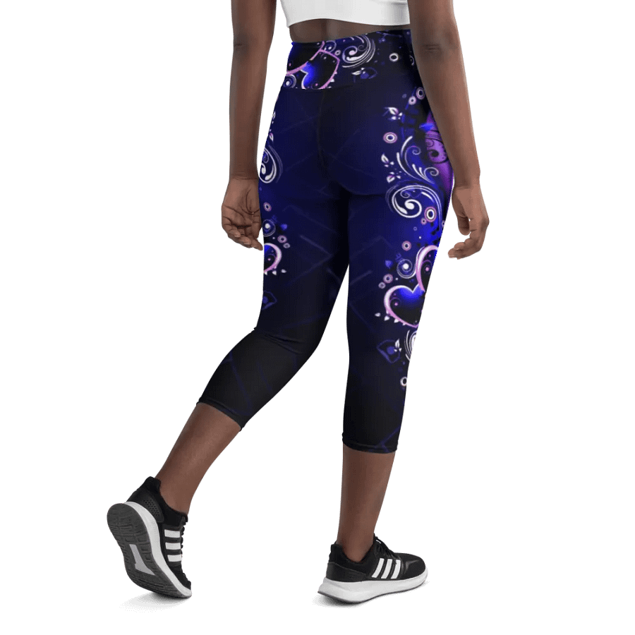 Mystic Hearts All-Over Yoga Capri Leggings product image (11)