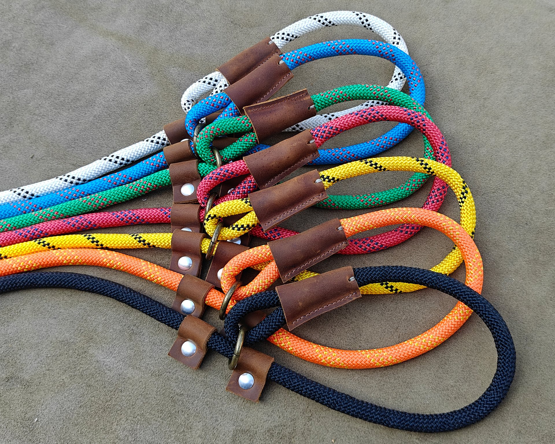 MEEBOY Handmade Strong Heavy Duty Rope No Pull Training Lead Leashes with Durable Leather Handles,Reflective Dog Training Lead for Large Medium and Small Dogs product image (8)