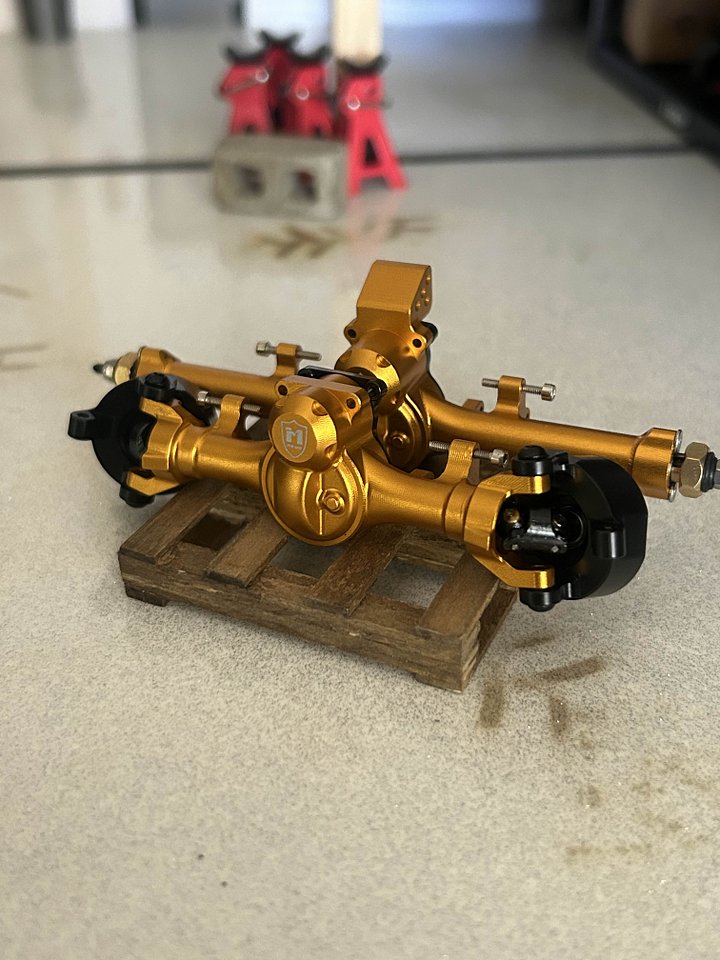 "SUPPOSED TO BE GOLD" METAL AXLES product image (2)