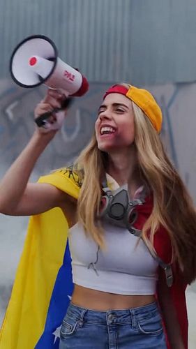 Hoy todos estamos con VENEZUELA 🇻🇪 Levantense y luchen por su libertad 🔥

Gran video @espfeltv 🥹👏