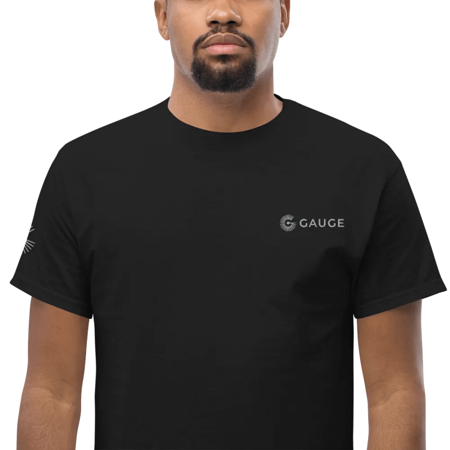 Tee product image (1)