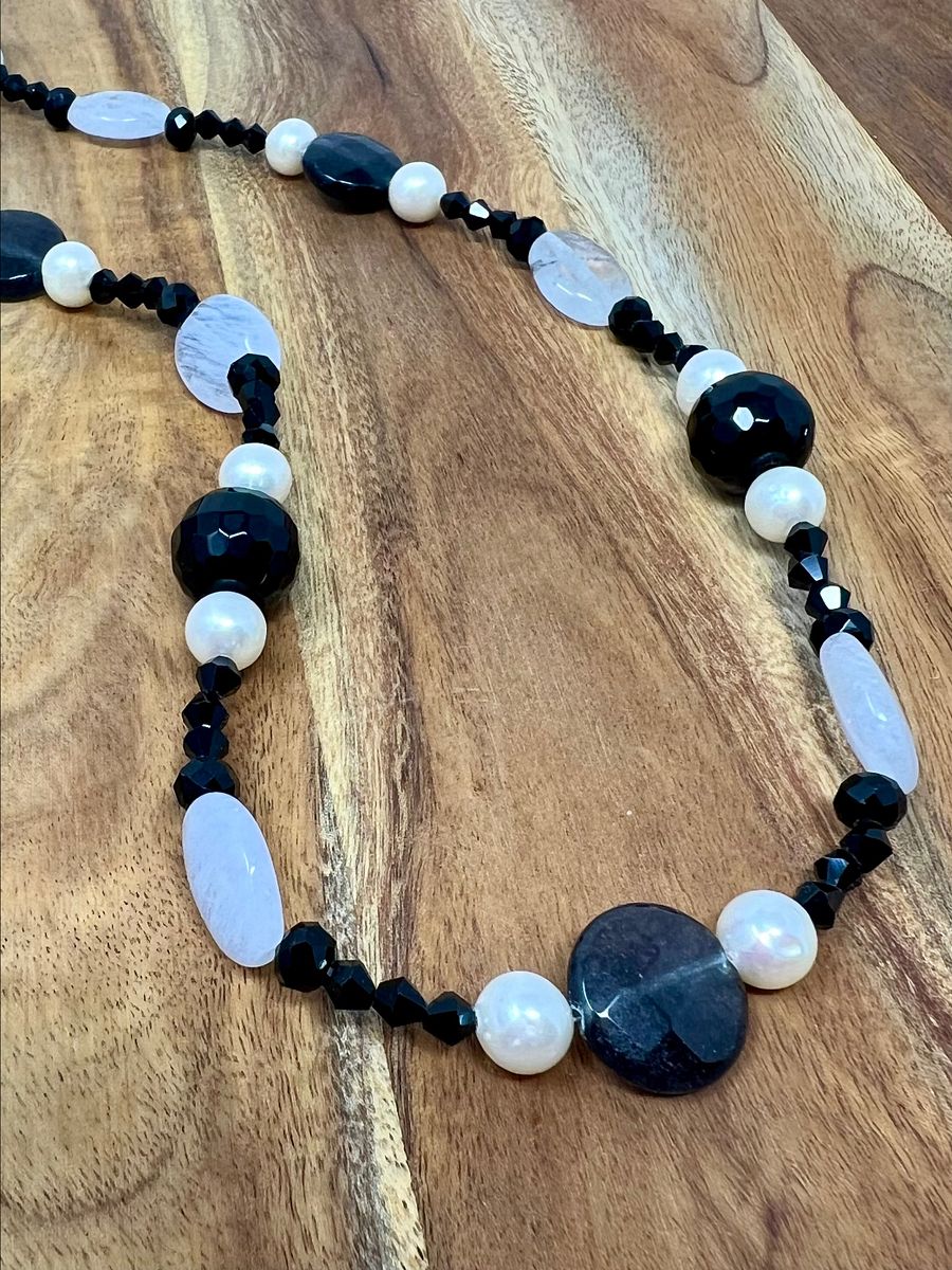 Handmade Necklace (Pearl, Black, White) product image (1)