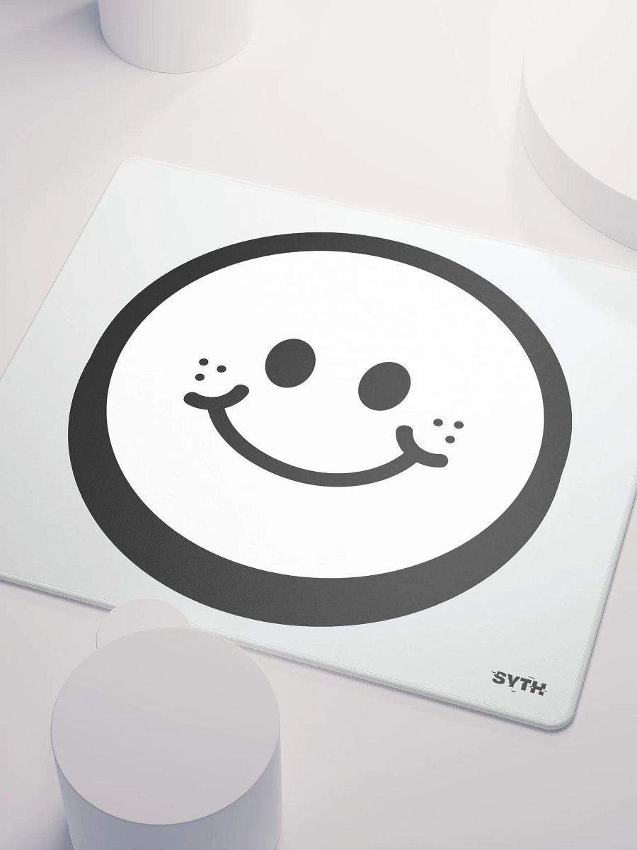 Syth SMILE ALWAYS Gaming Mousepad product image (3)