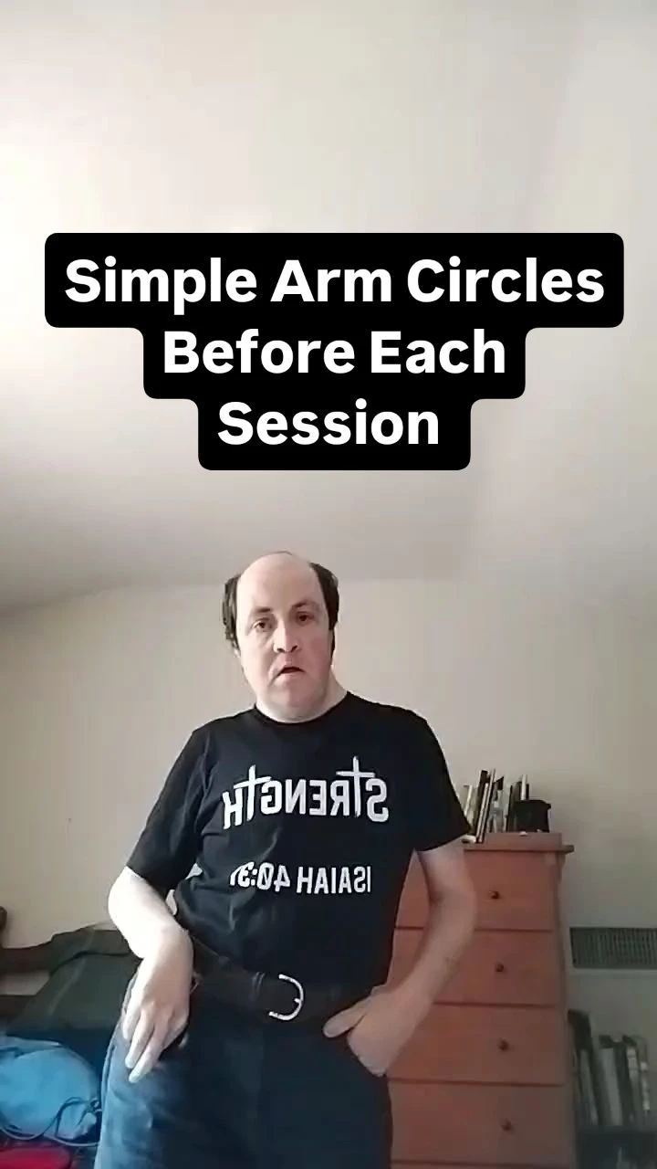 Do these simple arm circles before each workout session 
#gymmotivation #fitnessmotivation #workoutmotivation #fitnessroutine...