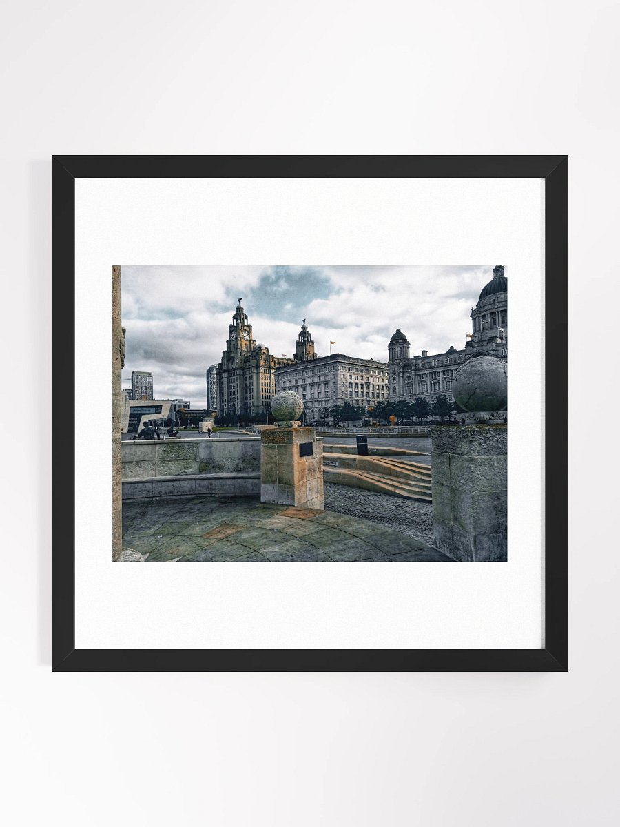 The Liver Building - Liverpool product image (1)