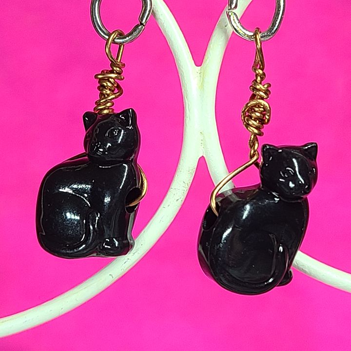 Lucky Black Cat wire wrapped Earrings product image (2)