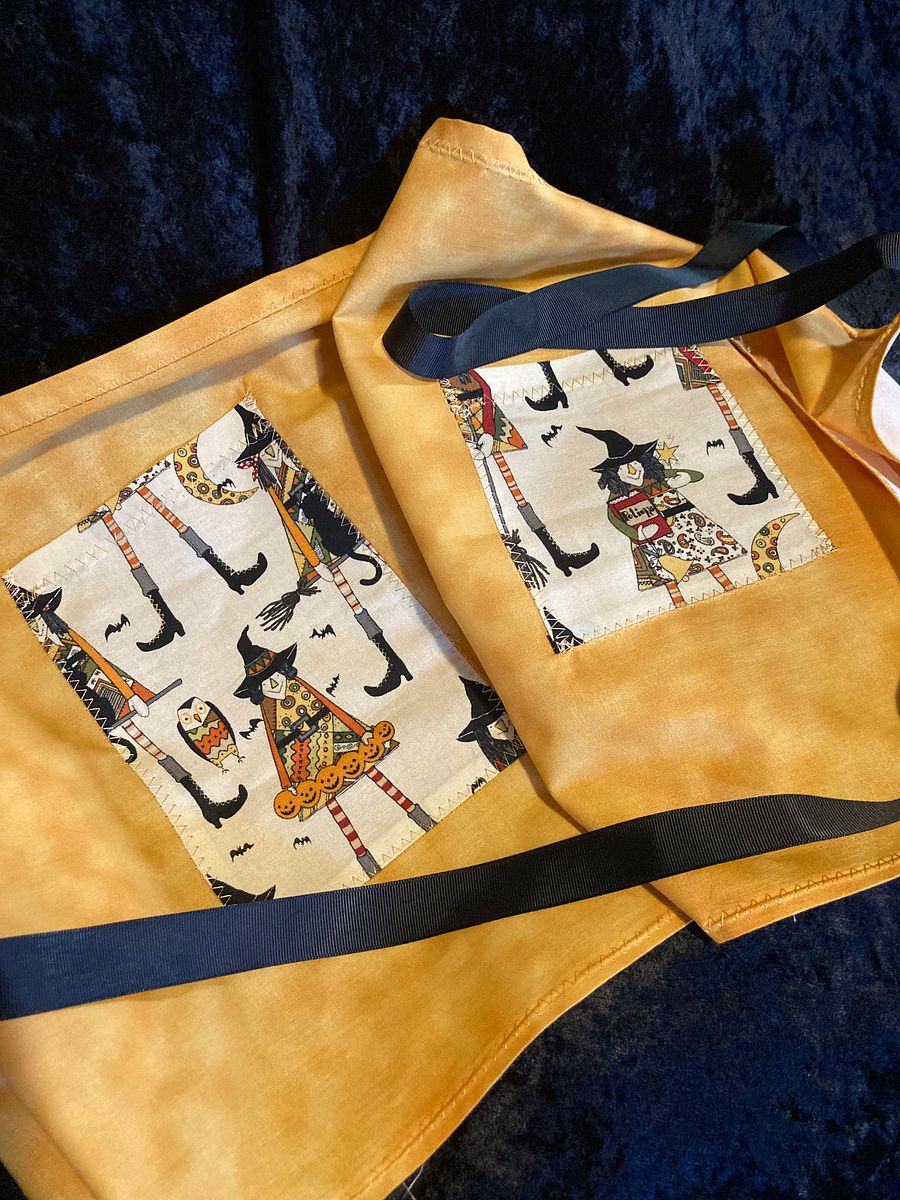 The Witching Hour Apron Holder and 1/2 Apron Set product image (8)