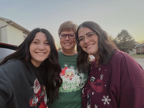 had the best weekend with these two and the rest of the crew on our annual girls shopping trip! 🥰✨