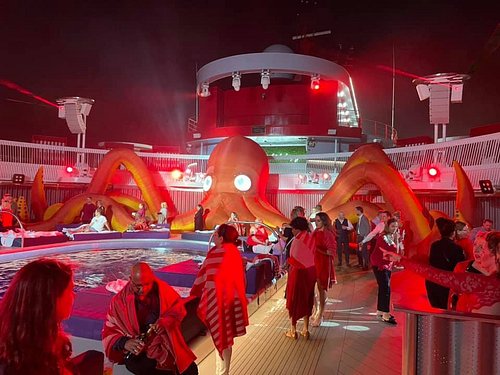 Have you sailed Virgin Voyages? Scarlet Night is a blast.
#virginvoyages #scarletnight #vacationmode #cruise #cruisemode