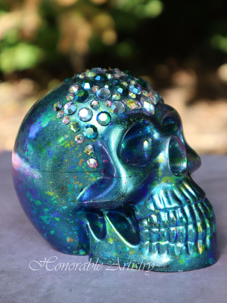 Blue-Green Colorshift Rhinestone Resin Skull product image (8)