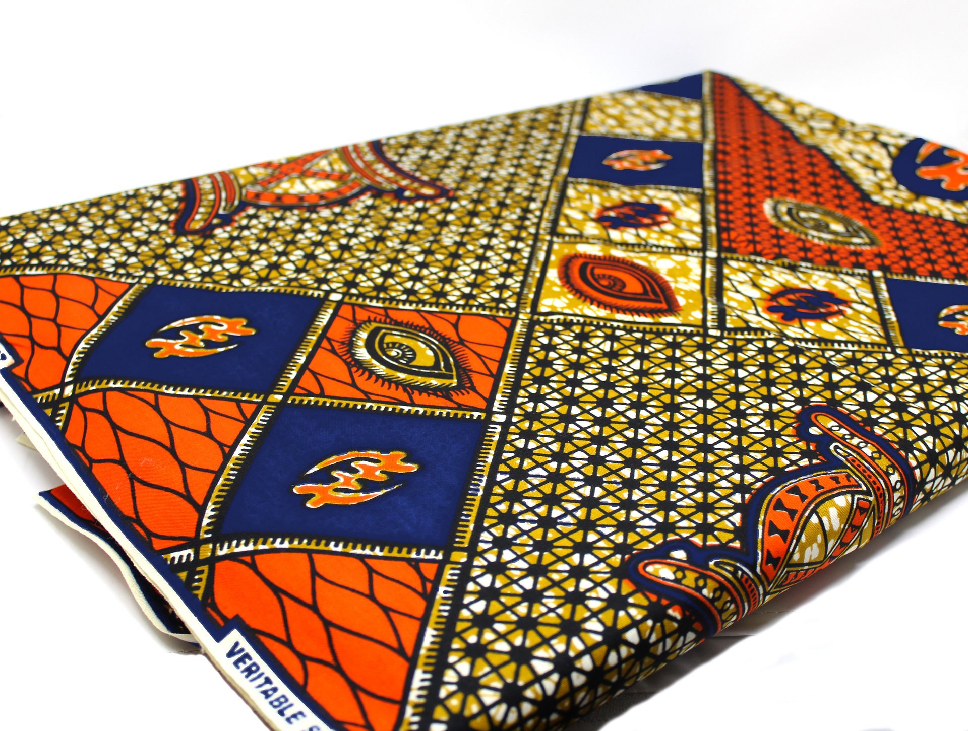 Scampolo Tessuto Wax Print - Design Occhi e Simboli Tradizionali - 77 cm x 114 cm - cod.572/A product image (2)