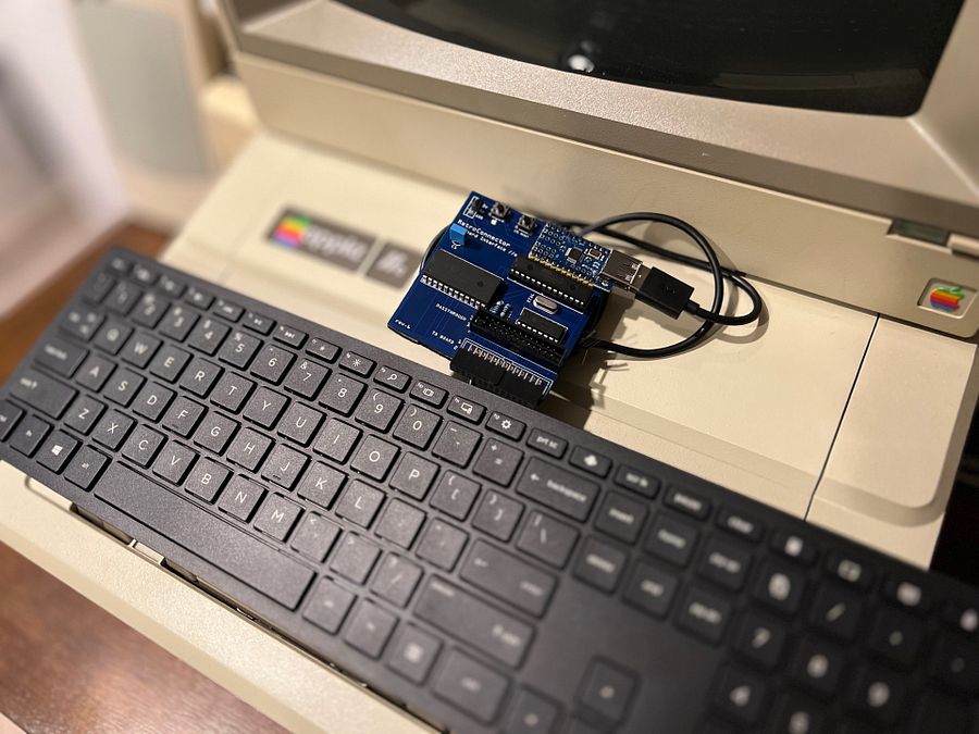 RetroConnector keyboard interface for Apple IIe product image (2)