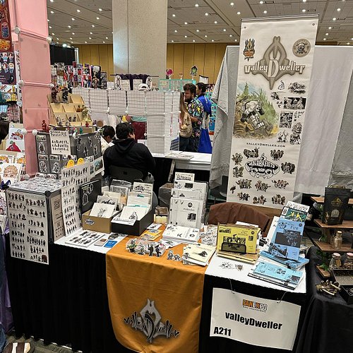 Mostly set up at #sffanexpo 😂
Gonna bring the foam #rhoolbird in tomorrow and cram more stuff onto the table. 
Like ya do. 
O...