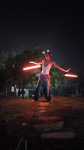 Kitty wrench flow before the @flowartsnepal gathering starts... 🌟 I'm focusing on learning a lot without levitating the wand ...