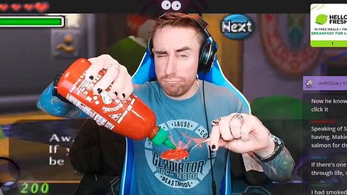 Ignore the tongue sounds at the end
😜

@hotones, I'm gonna keep tagging you guys in these clips until you bring me on the sho...