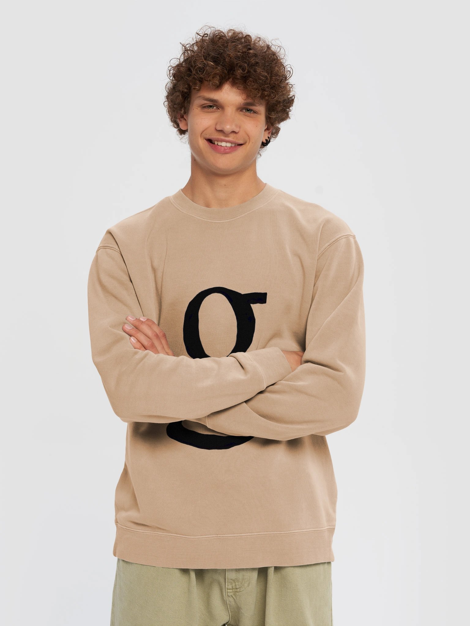Artistic 'g' Letter Print Sweatshirt product image (3)