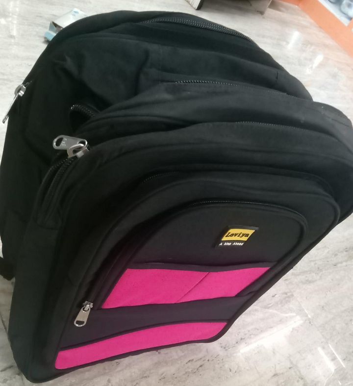 school bag product image (2)