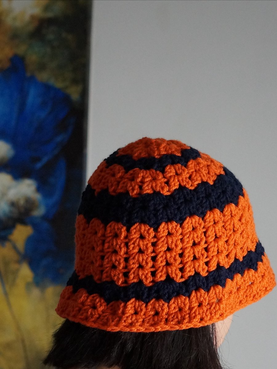 Double V stitch bucket hat pdf pattern product image (2)