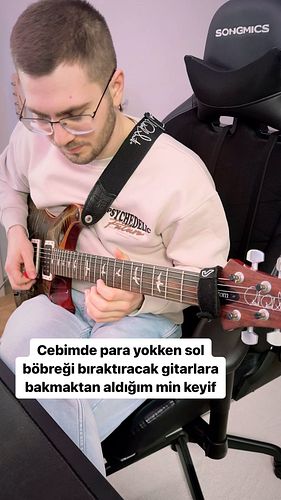 Bugünlük bu kadar gitar bakmak yeter 🥲

.

#müzik #keyif #gitar #guitaristurkey
