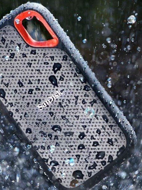 SanDisk 1TB Extreme Portable SSD product image (2)