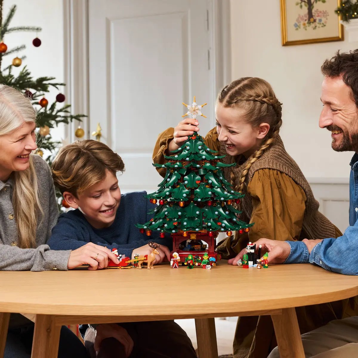 LEGO Pom de Craciun decorativ de construit în familie product image (3)