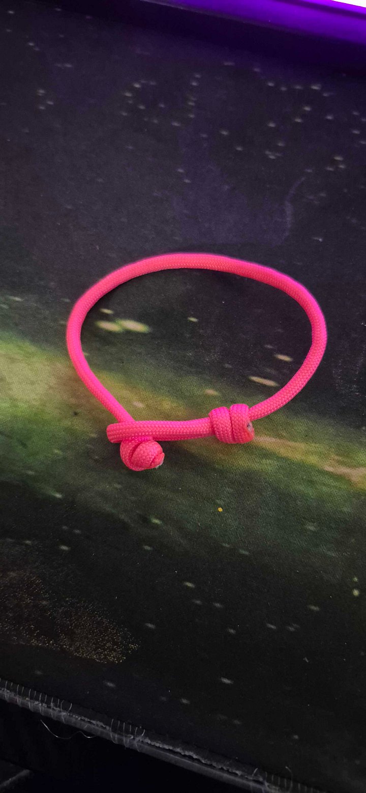 knot bracelet product image (1)