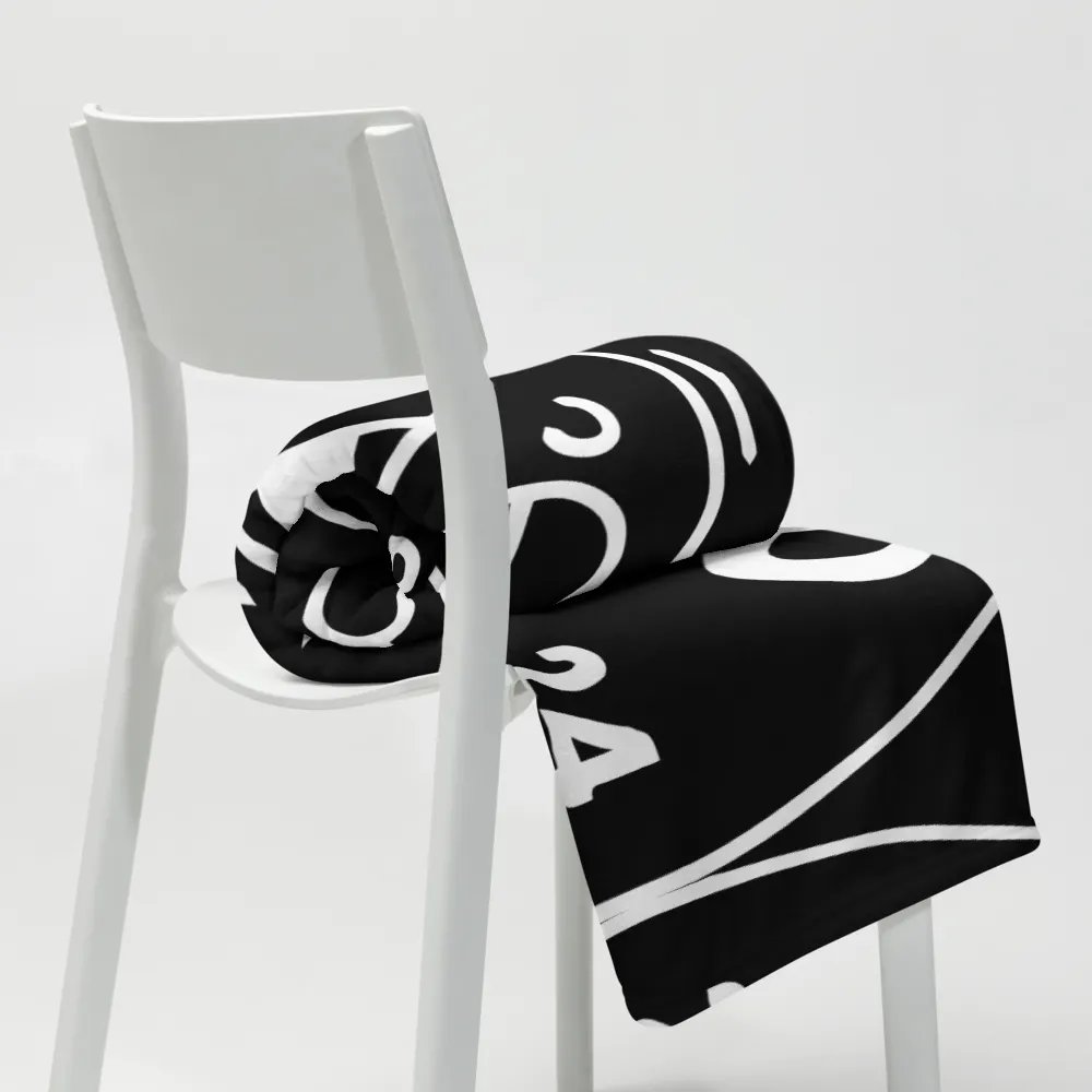 "VERY GOOD VERY NICE" | Throw Blanket product image (8)