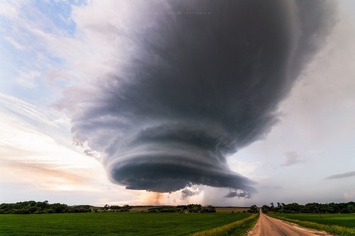 Hey it’s Supercell Saturday! Here’s a bunch of them from over the years! #supercells #stormchasing