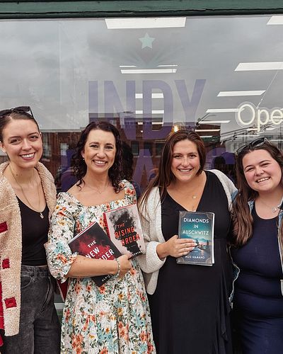 The best time celebrating two new local author releases 🤭 Thanks to @indyreadsorg for hosting such a fun discussion today! 📖❤...