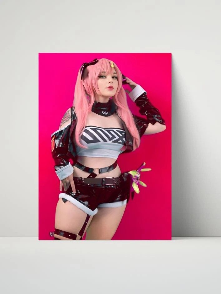 Nicole Metal Print - Cosplayer: JuicyJinxs product image (1)