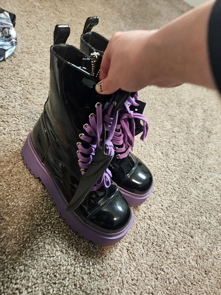 Bat Wing Boots product image (2)