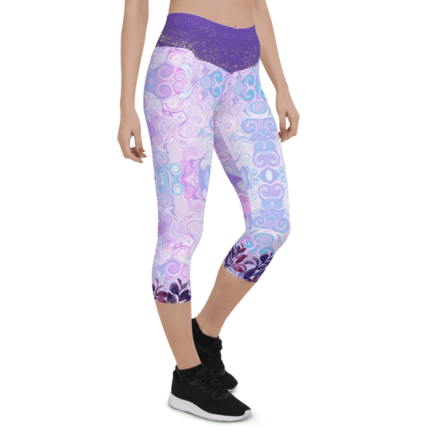Symmetrical Splendor Capri Leggings product image (6)