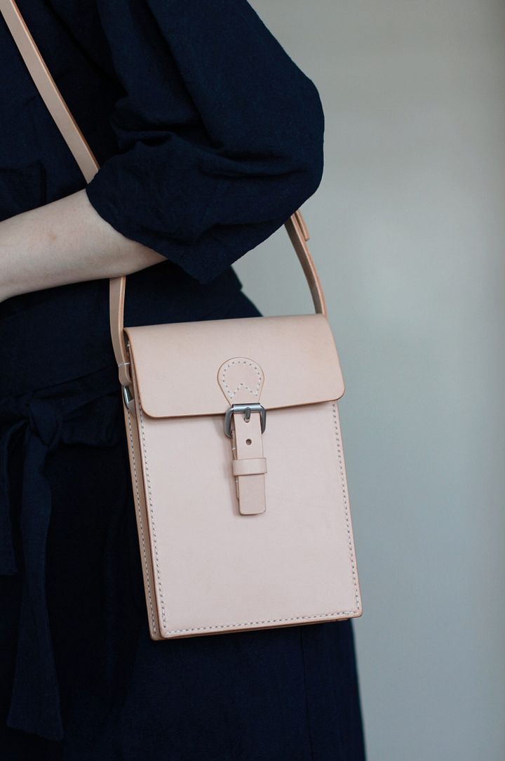 Vegetable Tanned Leather Classic Satchel - Natural product image (1)