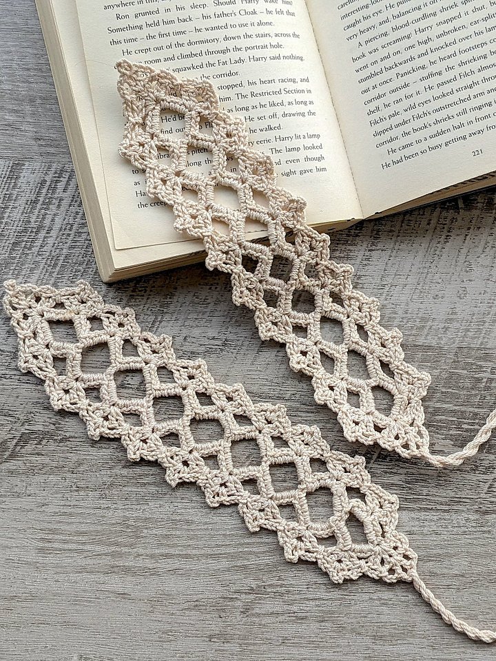 Crochet Lace Bookmark Pattern product image (1)
