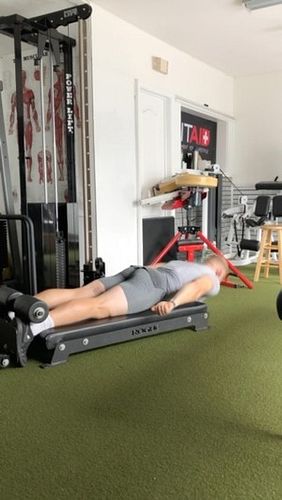 Hamstring work like Superman

One of my favorites for hamstring health and athletic performance