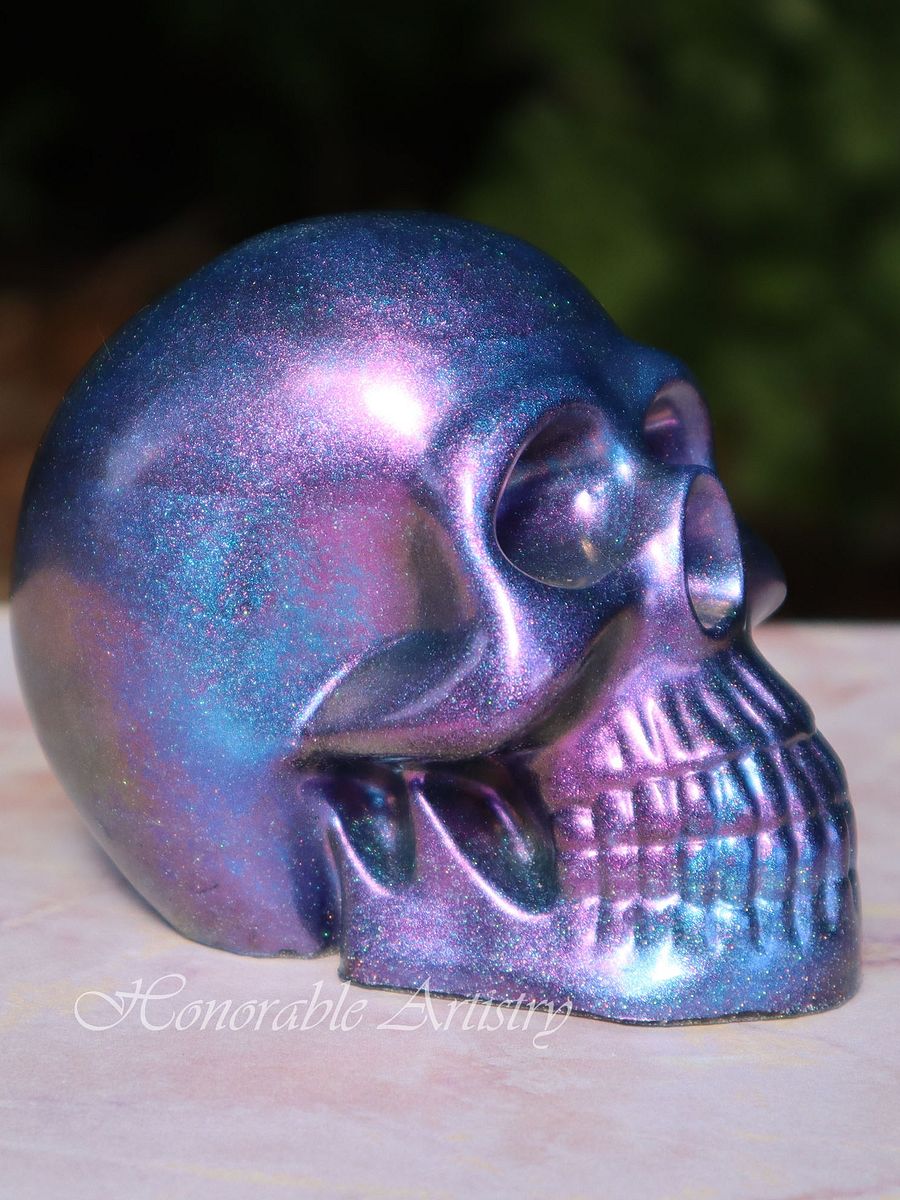 Blurple Colorshift Resin Skull product image (4)