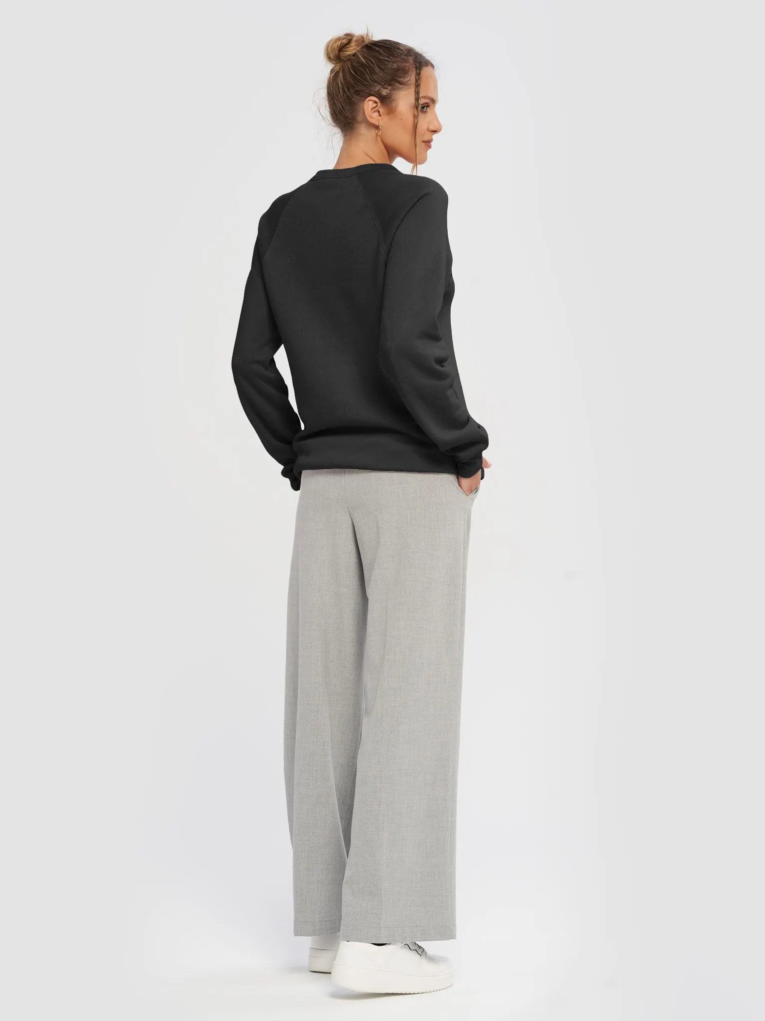 Feena Sweatshirt (Black) product image (7)
