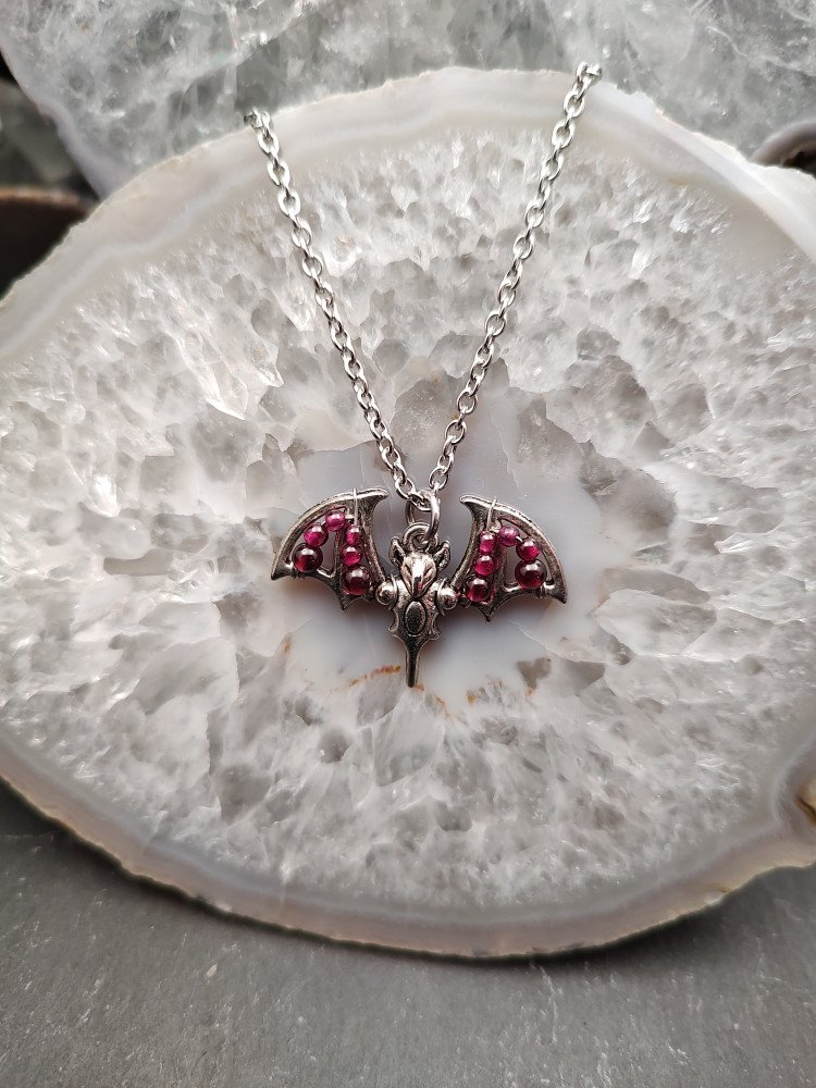 Bats Bejeweled - Garnet Shadow I product image (1)