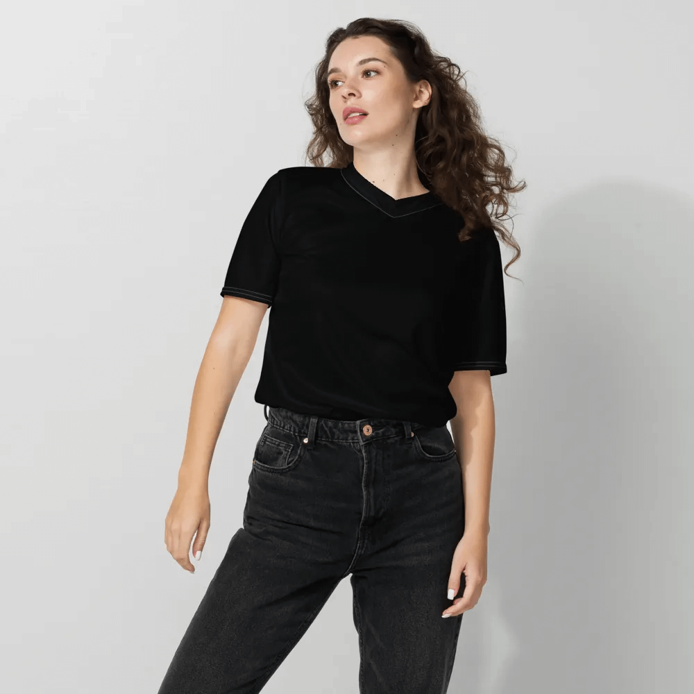 V-aukkoinen T-paita teknisestä kankaasta. Unisex-malli. product image (9)